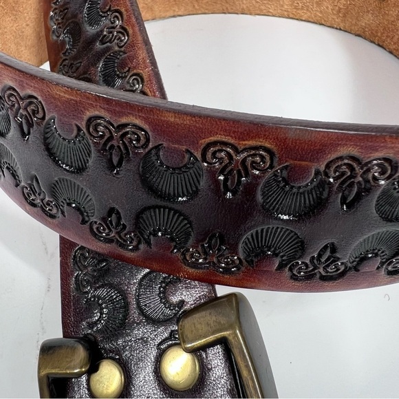 Latitan Handstained Tooled Leather with antiqued brass hardware - Picture 5 of 8